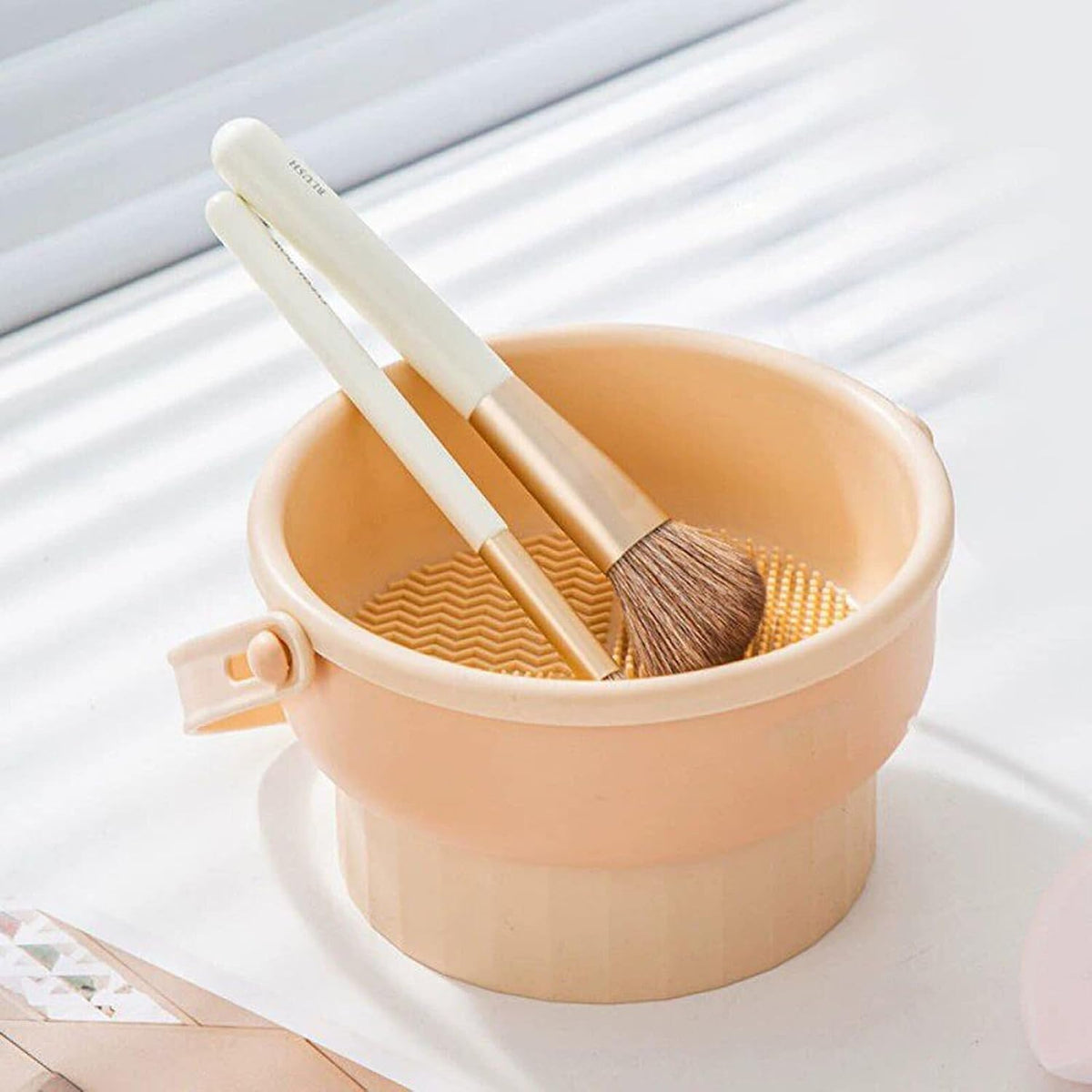 Silicone makeup brush cleaning bowl, powder puff storage rack, makeup egg cleaning workpiece, cosmetic makeup brush cleaning tool