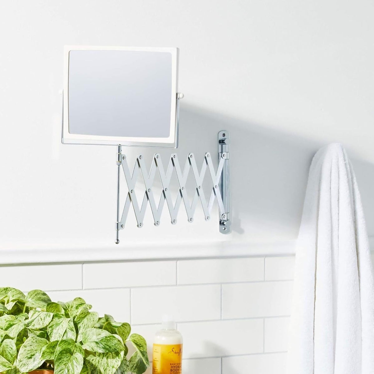 JERDON Wall-Mounted Makeup Mirror - 5X Magnification - Chrome - J2020C