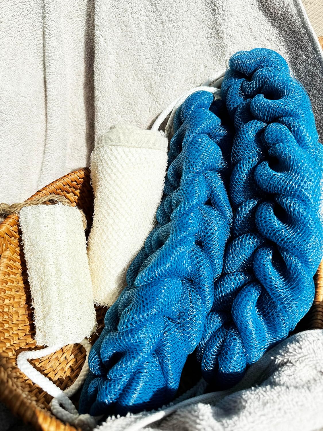 Long Stretch Back Sponge with Rope Handles Back Scrubber Bath Shower Mesh Sponge Exfoliating Body Scrub Stretch Braided Loofah for Men and Women(2-Pack,Blue)